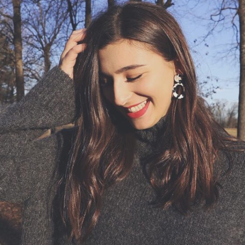 Meet your Posher, Shelby